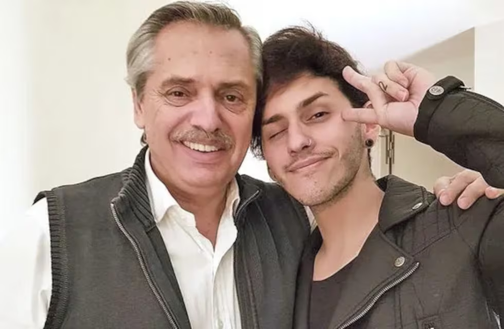 El hijo de Alberto Fernández rompió el silencio sobre la polémica situación de su padre