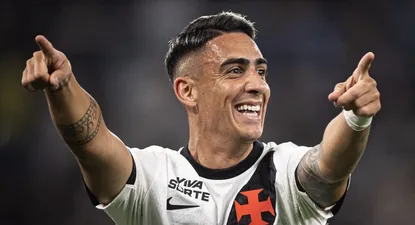 El Pumita Rodríguez celebra su gol en el clásico entre el Vasco y el Fluminense