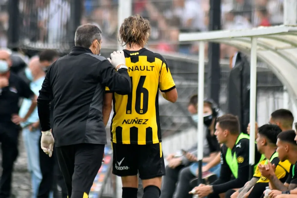 Así se retiró de la cancha Canobbio