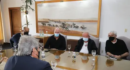 Reunión entre el intendente Antía y Naguib Sawiris