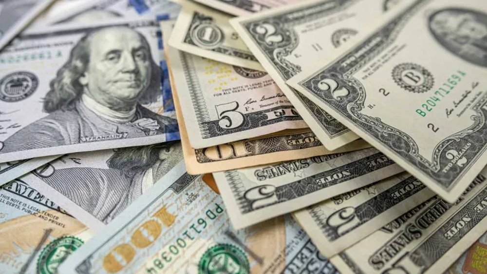 El dólar siguen cayendo frente al euro.