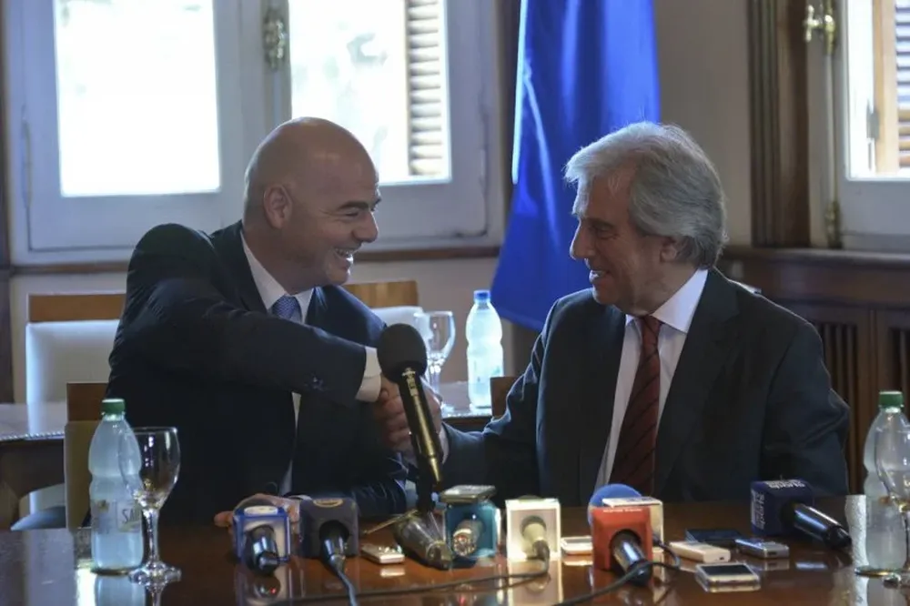 Infantino y Vázquez en la Residencia de Suárez