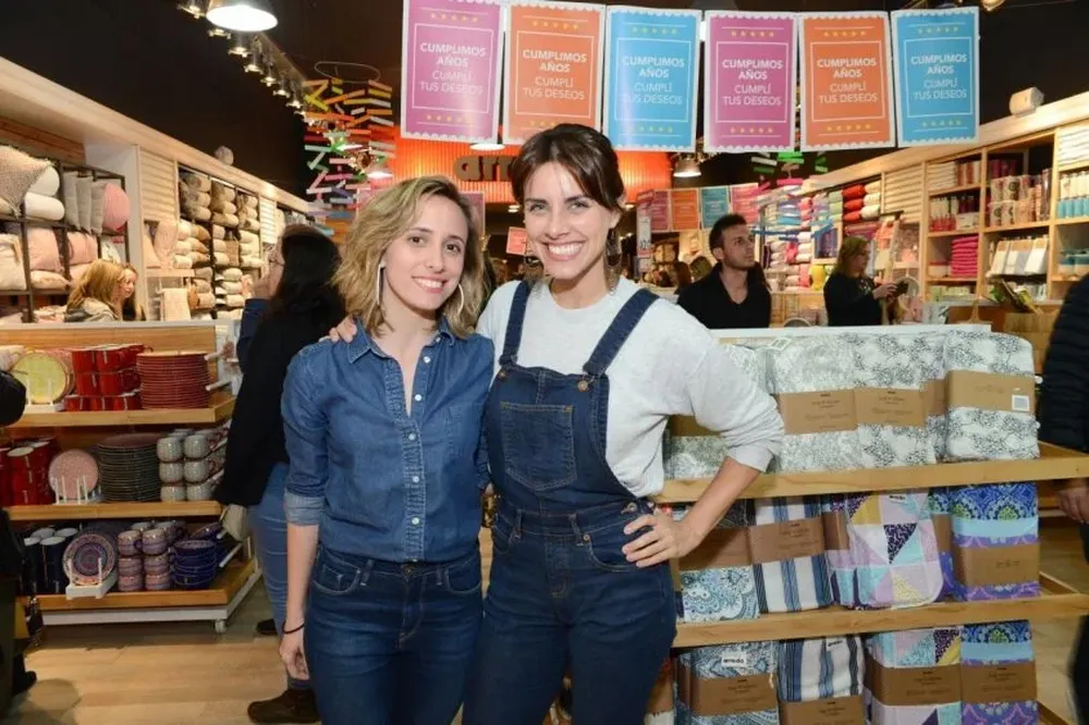 Patricia Wolf y Agustina Zuasnabar