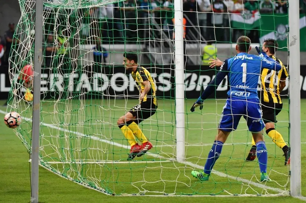 Gastón Rodríguez anota el empate