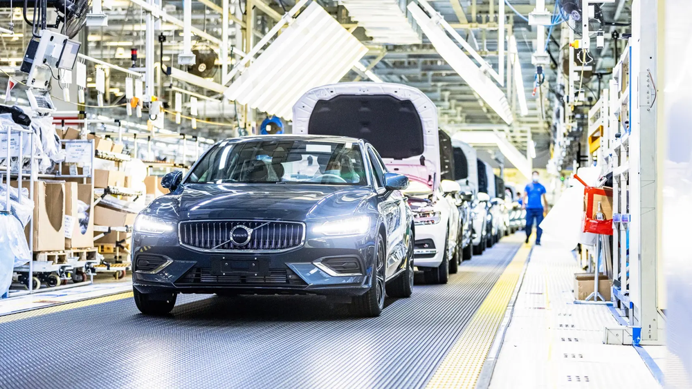Volvo eliminará 3.000 empleos, principalmente en Suecia