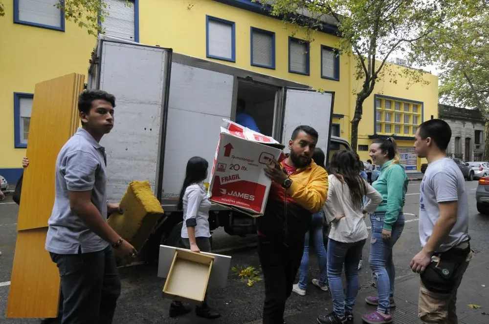 Peñarol empezó ayer a recibir donaciones y Nacional lo hace desde hoy a las 15 en el Parque Central