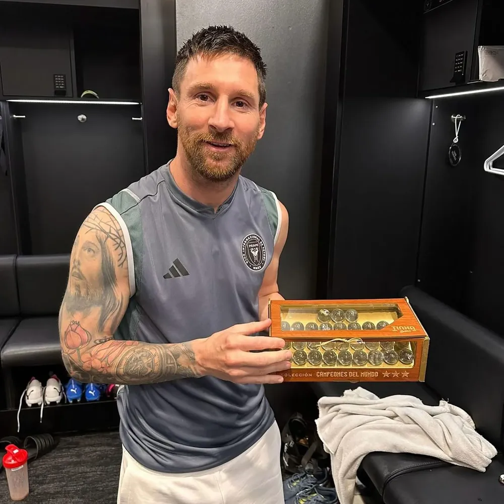 Lionel Messi mostró en Instagram el original regalo que le llegó desde Santa Fe