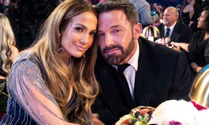Jennifer López solicita el divorcio de Ben Affleck tras 2 años de matrimonio
