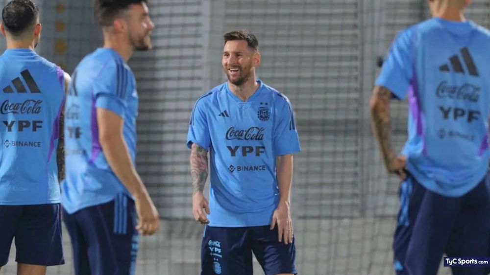 selección argentina entrenamiento messi.jpg