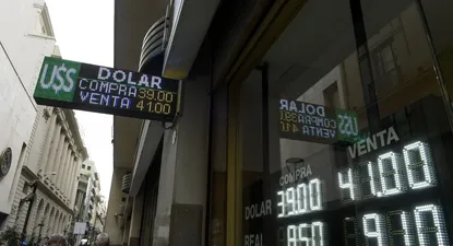 Argentina: tras una jornada de locura, dólar cerró al borde de los $40