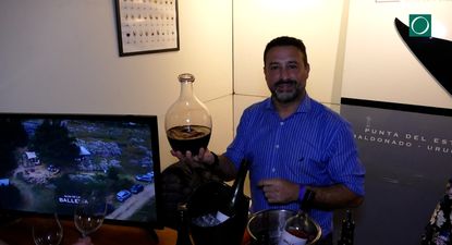 Salón del vino uruguayo: enoturismo, historia y gastronomía en Punta del Este