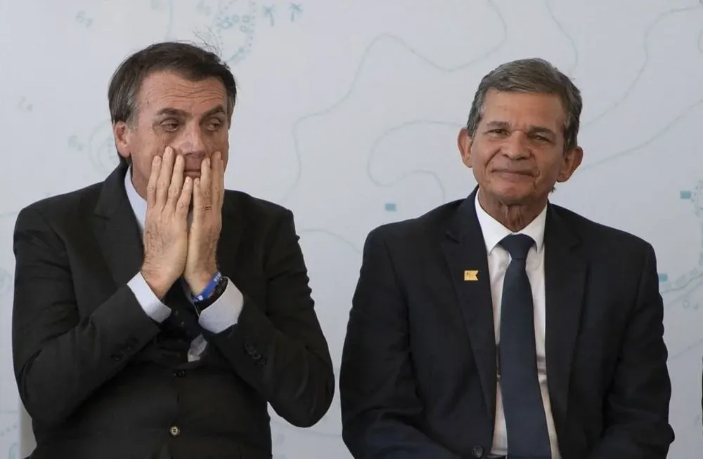 Bolsonaro y su ministro de Economía, Joaquim Silva e Luna