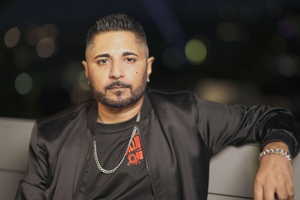 Jash Negandhi conoció a Sangha en la universidad.