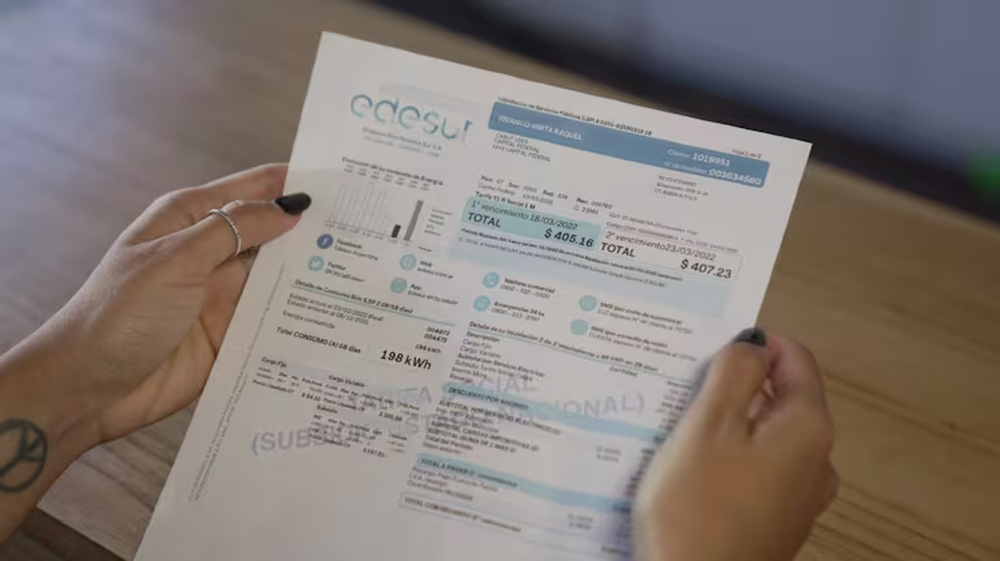 El Gobierno corrige aumentos de luz