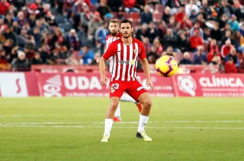 Joaquín Arzura en Almería, su último equipo antes de llegar a Nacional