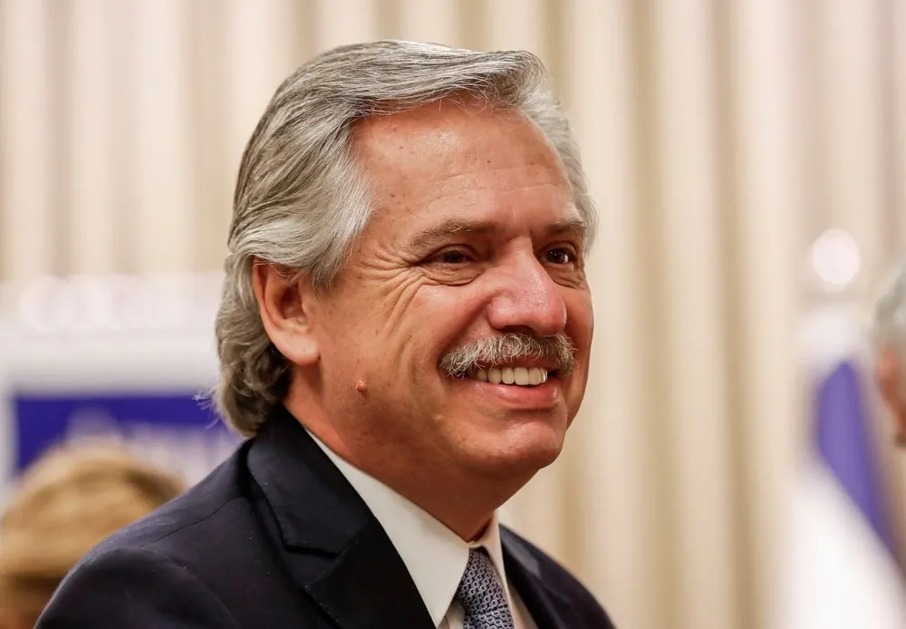 El presidente argentino, Alberto Fernández, está de gira por Europa por estos días