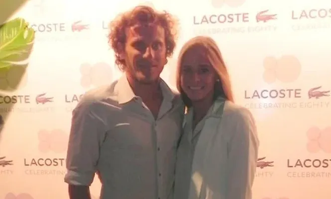 Diego Forlán junto a su novia, Paz Cardoso