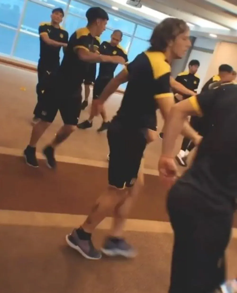 Agustín Canobbio y el resto de sus compañeros entrenaron en el hotel de Curitiba este jueves antes del partido ante Athletico Paranaense