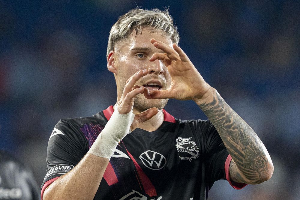Emiliano Gómez, celebra un gol del Puebla en un partido de la fase de grupos de la Leagues Cup ante el New York City FC en el estadio Red Bull Arena, en New Jersey (Estados Unidos). Emiliano Gómez, celebra un gol del Puebla en un partido de la fase de grupos de la Leagues Cup ante el New York City FC en el estadio Red Bull Arena, en New Jersey (Estados Unidos).