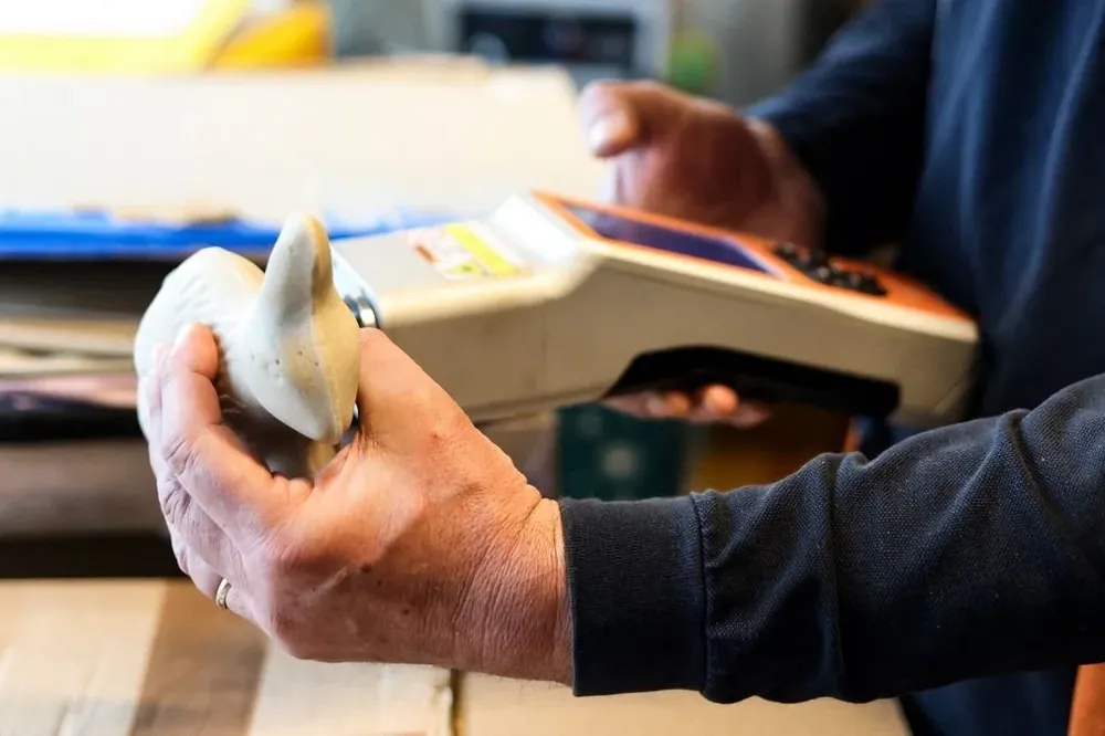 Los falsos conejitos de chocolate habían sido empaquetados y enviados por correo desde Bélgica a un comprador en Hong Kong.