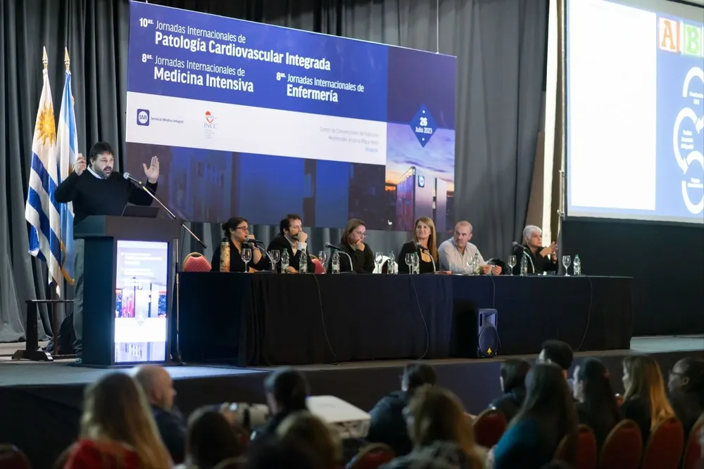 El Radisson vivió unas intensas jornadas de conocimiento y ciencia.