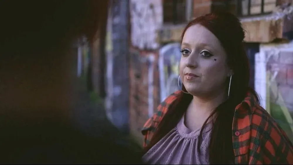 Beth está lidiando contra el impacto de su adicción a la ketamina