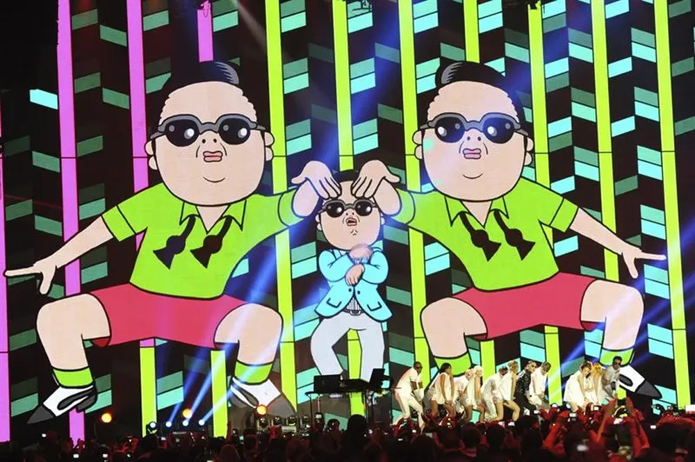 Alemania- Foto sin fechar de Psy actuando en Frankfurt. Gangnam Style superó las mil millones de visitas