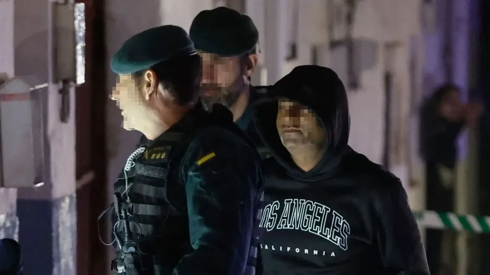 El acusado de asesinar a los hermanos de Morata mata a su compañero de celda.