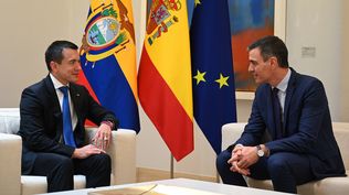 El reelecto presidente de Ecuador, Daniel Noboa, y el jefe del Ejecutivo de España, Pedro Sánchez