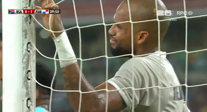 El llanto de Luis Mejía tras lesionarse atajando para Panamá