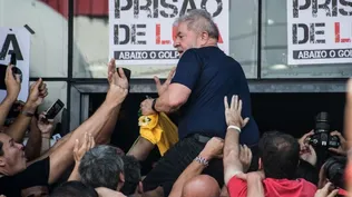 Lula se fue en andas luego de su discurso en el que anunció su entrega