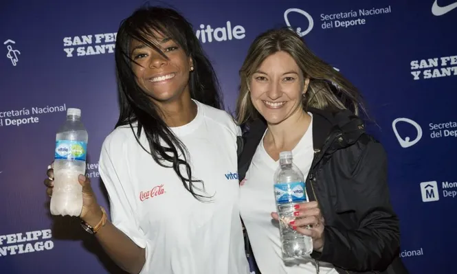 Deborah Rodriguez y la jefa de Marketing de Montevideo Refrescos, Carolina Aldao