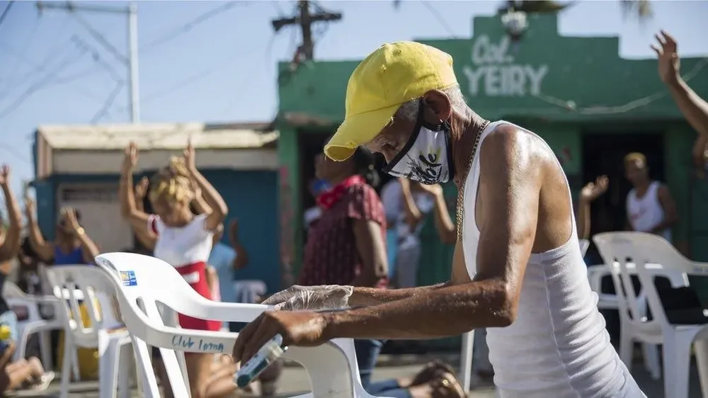 Grupos evangélicos lo largo de América se las han ingeniado para mantener cultos en persona pese a la pandemia