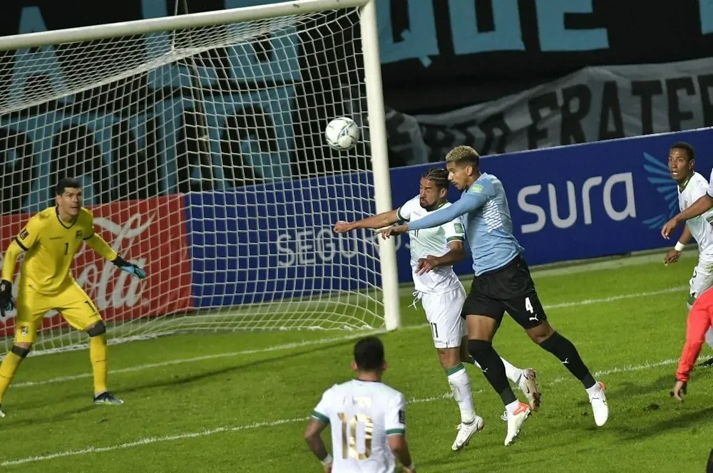 Contra Bolivia, Araújo jugó recién su segundo partido
