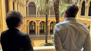 Milei recibió a Martín Palermo en Casa de Gobierno y saludaron desde el histórico balcón