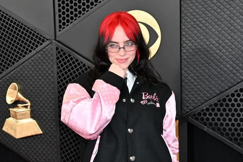 Billie Eilish y un guiño a Barbie, por la que estaba nominada