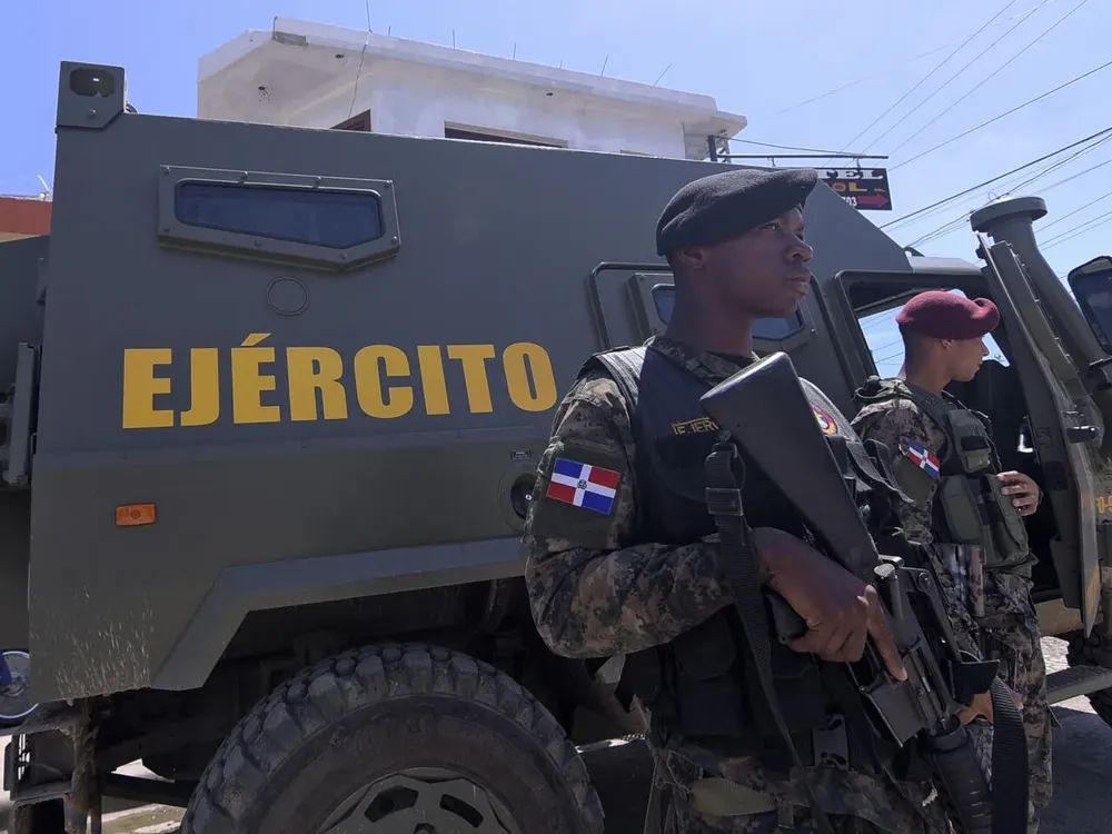 La decisión sigue a los incidentes en la ciudad haitiana de Juana Méndez, en la zona de frontera, donde murió una persona y otras resultaron heridas.