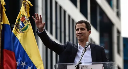 guaido reconoce conversaciones con funcionarios de maduro
