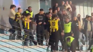 Los incidentes al final del partido entre Peñarol y Liverpool