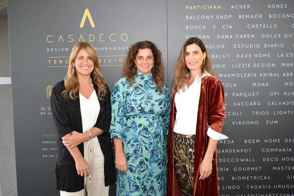 Ximena Arcos Pérez, Carina Martinez y Renatta Battion