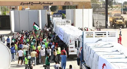 Los camiones, luego de descargar la ayuda humanitaria, volvieron a Egipto y el paso de Rafah volvió a cerrarse sin saber hasta cuándo.