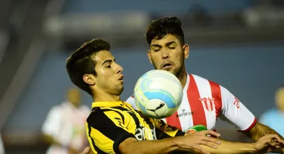 Rossi pelea por un lugar en Peñarol