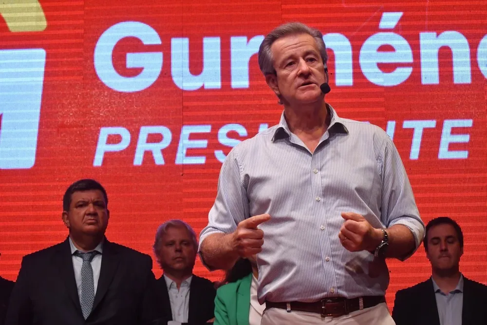 El precandidato Gabriel Gurméndez en el lanzamiento de su campaña. Archivo