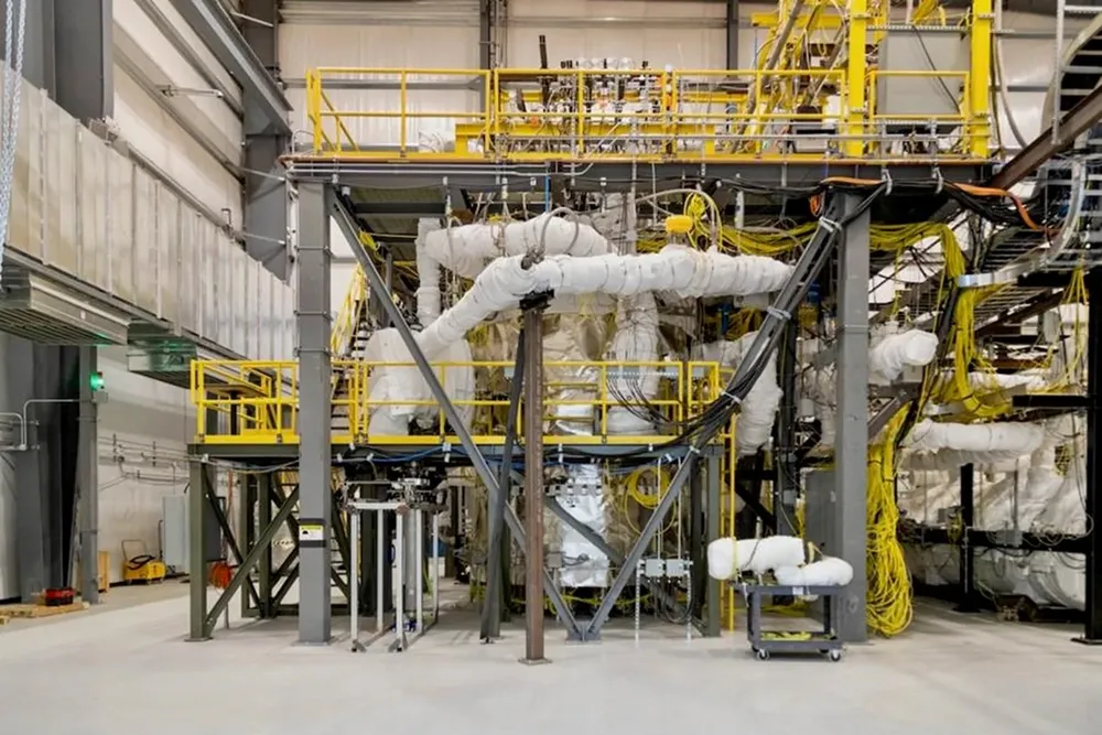 La Comisión Reguladora Nuclear de Estados Unidos ya concedió varios permisos de construcción de reactores de prueba en base a sales fundidas.