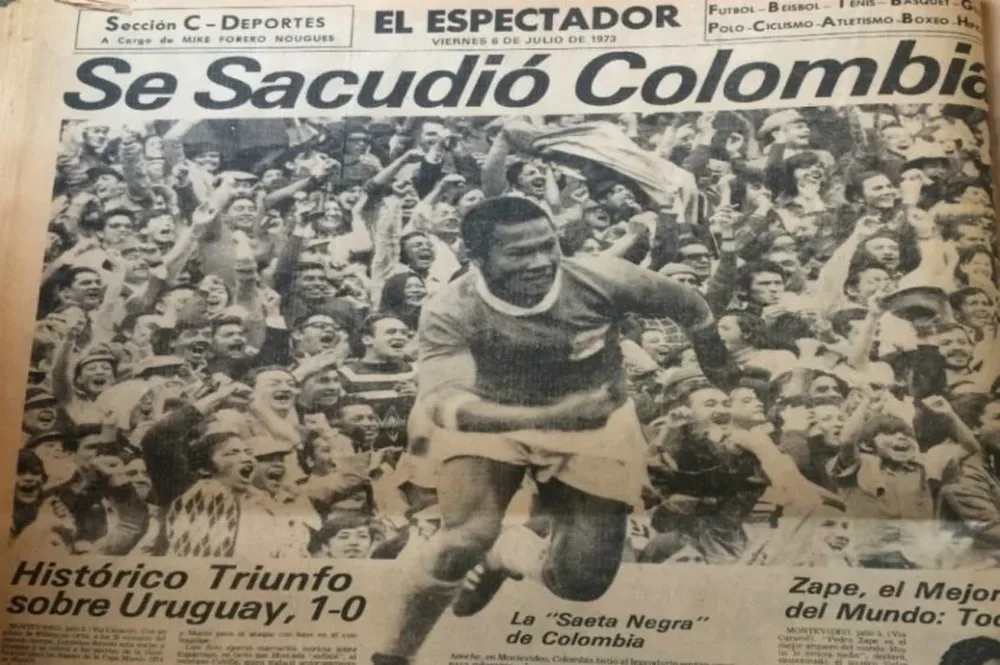 La tapa del diario El Espectador de Bogotá al otro día del triunfo