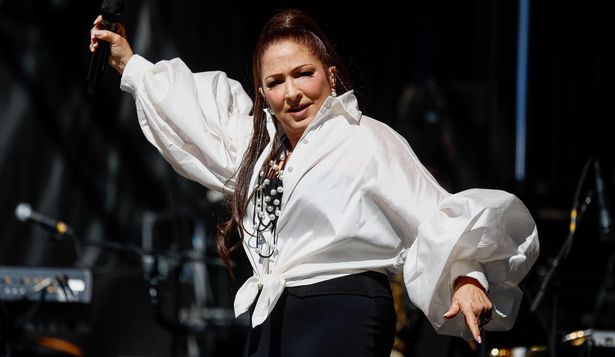 Gloria Estefan llenó la Plaza de Colón en un concierto histórico de la Hispanidad 2025