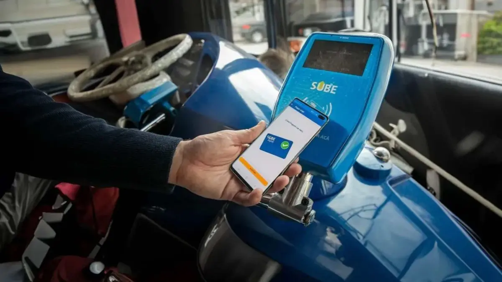 Cómo viajar gratis en colectivo y subte durante enero 2026