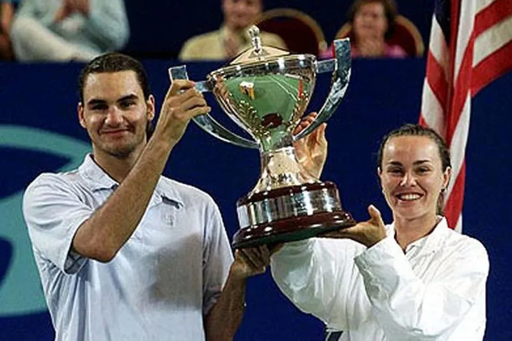 Federer y Hingis cuando ganaron la Copa Hopman en 2001