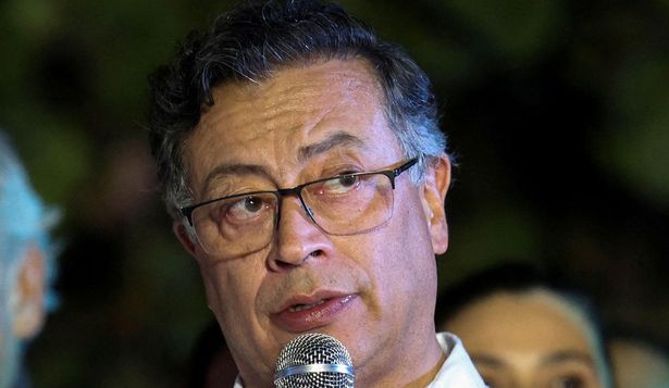 El presidente Petro insta a los colombianos indocumentados en EEUU a que retornen a su país y promete apoyo económico