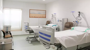 Imagen de archivo de una habitación de la Unidad de Corta Estancia de Urgencias (UCEU) del Hospital Parc Taulí de Sabadell (Barcelona).&nbsp;